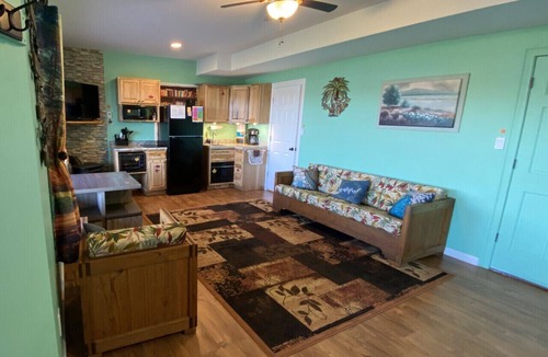 Lapeer Apartment | Hidden Charm Suites - Grateful Suite Lake Retreat