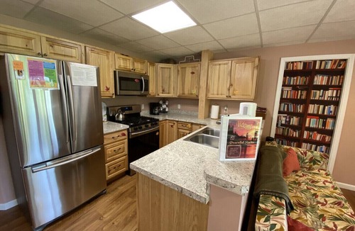 Lapeer Apartment | Hidden Charm Suites - Peaceful Suite Lake Retreat