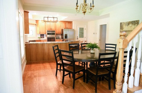 Cecil House | Hidden gem nestled along the Arkansas River, wraparound porch and plenty of room