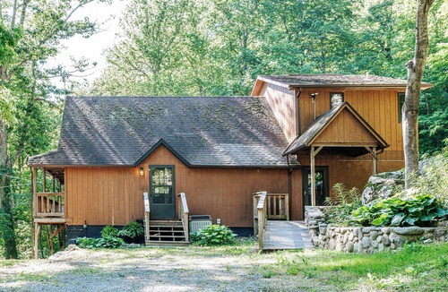Hood House | Hidden Hollow: Peaceful Hideaway Near Shenandoah, Massanutten