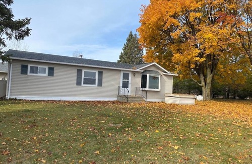 Rapid River House | Hideaway on Little Bay - close to boat launch, beach, restaurants and more
