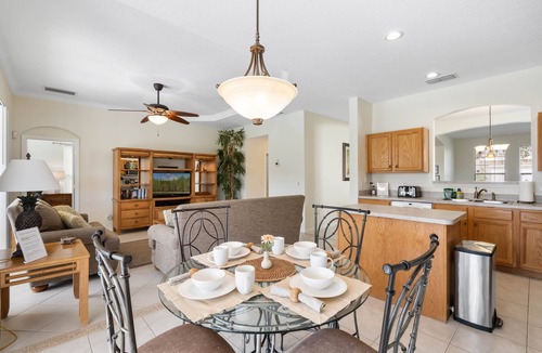 West Kissimmee Villa | High quality luxury Orlando Vacation Villa, Disney just 10 Mins, FREE POOL HEAT.