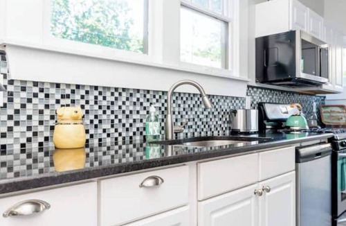 Phoenix Hill Apartment | Highlands 2 BR Mid- Century Getaway with Firepit
