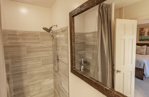 Highlands House | Highlands Falls Country Club, one convenient mile from Downtown Highlands