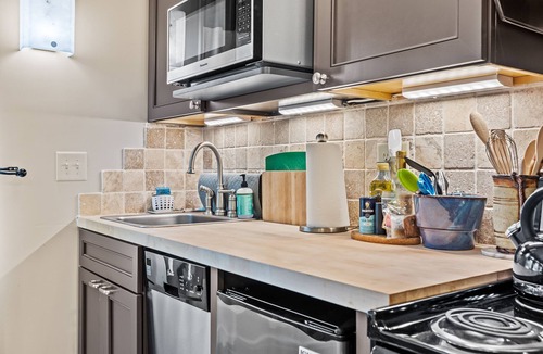 Highlands Apartment | Highlands Haven of Coziness - Studio Apartment