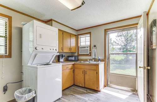 Burnsville House | Hike, Fish, Boat! Cozy Home Near Pickwick Lake