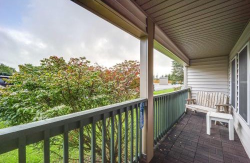 Banner Elk House | Hike, Golf & Ski: Beech Mtn Condo w/Resort Perks!