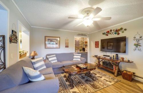 Banner Elk House | Hike, Golf & Ski: Beech Mtn Condo w/Resort Perks!
