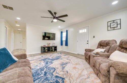 Grover House | Hiking, Blackjack & More! Charming Home in Grover