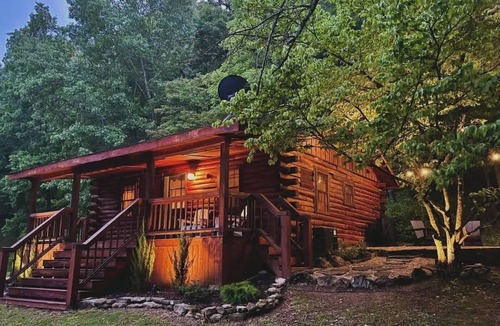 Eureka Springs Cabin | Hillside Cabin/Cozy Stylish Retreat Near Town