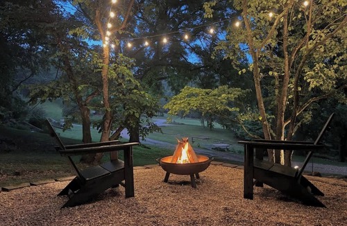 Eureka Springs Cabin | Hillside Cabin/Cozy Stylish Retreat Near Town