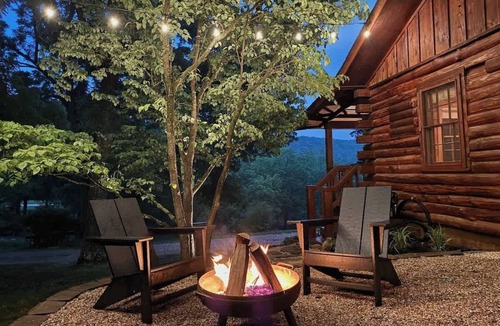Eureka Springs Cabin | Hillside Cabin/Cozy Stylish Retreat Near Town