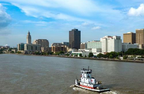 Baton Rouge Hotel | Hilton Baton Rouge Capitol Center