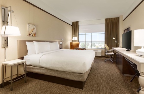 SouthPark Hotel | Hilton Garden Inn Charlotte SouthPark