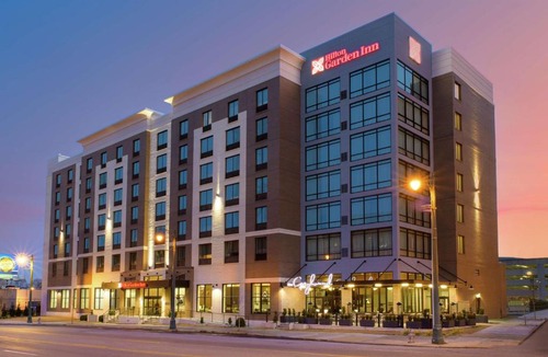 Downtown Memphis Hotel | Hilton Garden Inn Memphis Downtown Beale Street