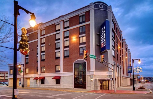 Downtown Hotel | Hilton Garden Inn Terre Haute