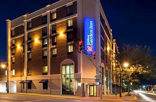 Downtown Hotel | Hilton Garden Inn Terre Haute