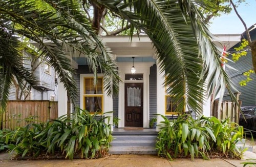 Algiers Point House | Historic Algiers Point Treehouse