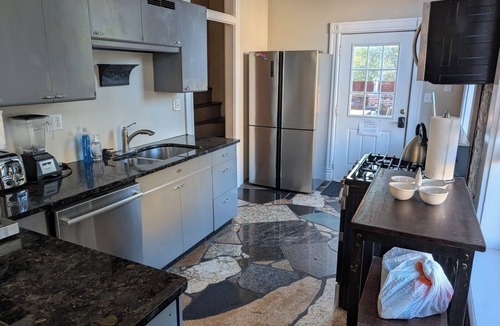 The Gate Condo | Historic Benton Park Retreat - Walk to Dining, Breweries & Entertainment