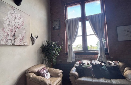 Mexicantown - Southwest Detroit Apartment | Historic Boutique Loft Near Michigan Central Gated Parking