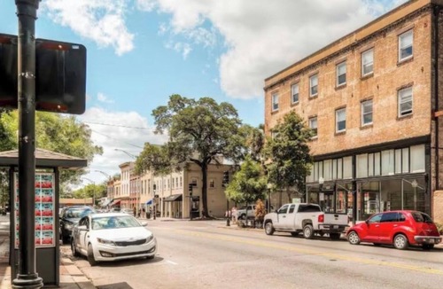 Yamacraw Village Condo | Historic condo in charming downtown Savannah