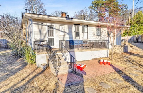 Crestline Heights House | Historic family getaway mins from downtown