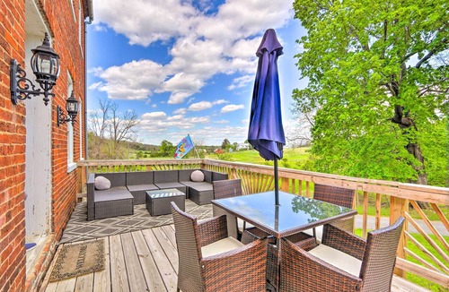 Fishers Hill House | Historic 'Hammond House' w/Wine Country View!