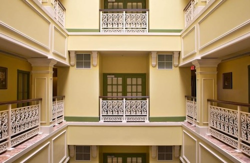Central Business District Resort | Historic hotel - walking distance from Bourbon Street