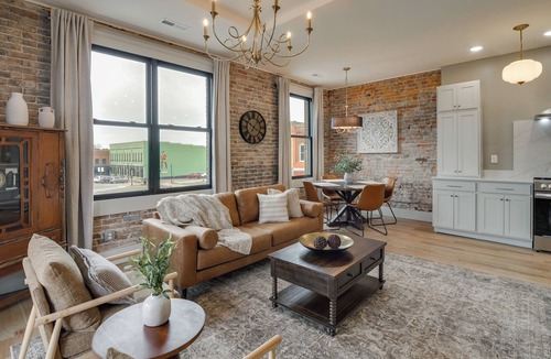 Lawrenceburg Condo | Historic Lawrenceburg Loft: Balcony + Square Views