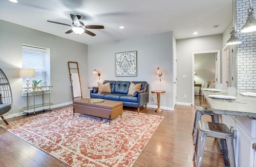 Loveland Apartment | Historic Loveland Apt: Walk to Little Miami River!