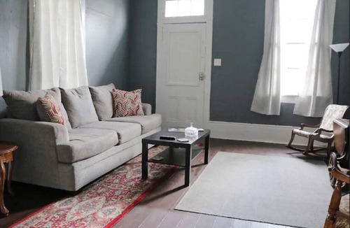 Lower Garden District Apartment | Historic Lower Garden District 1BR Near St. Charles Streetcar