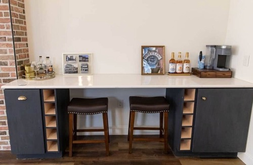 Wheeling Apartment | Historic Market Plaza Overlook