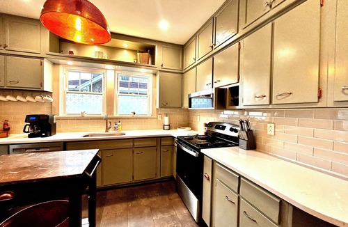 Beechmont House | Historic Modern Home Near Downtown Louisville