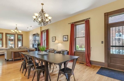 Lafayette Square House | Historic Victorian | Lafayette Square | 3 Bedroom