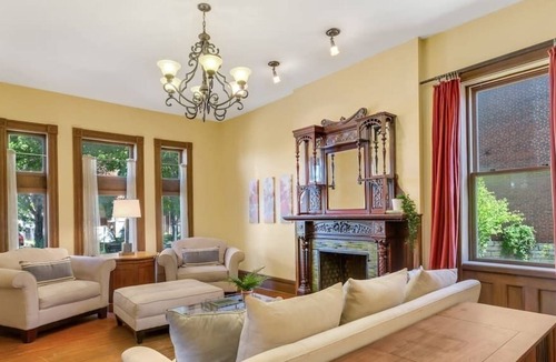 Lafayette Square House | Historic Victorian | Lafayette Square | 3 Bedroom