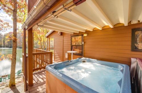 Carbon Hill House | Hocking Hills Lake Gem w/Hot Tub, Dock, 100 Acres