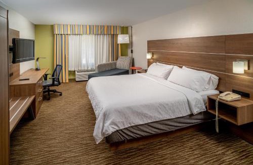 Pikeville Hotel | Holiday Inn Express and Suites Pikeville by IHG