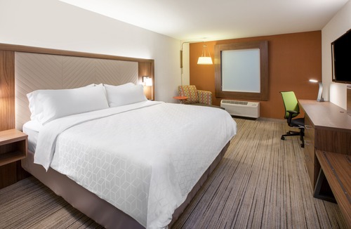 Withrow Hotel | Holiday Inn Express and Suites Bardstown, an Ihg Hotel