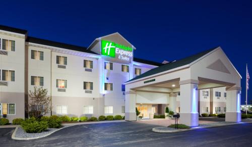 Stevens Point Hotel | Holiday Inn Express Hotel and Suites Stevens Point by IHG