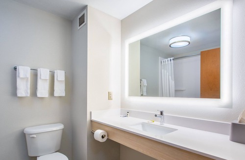 Lewisburg Hotel | Holiday Inn Express Hotel & Suites Lewisburg by IHG