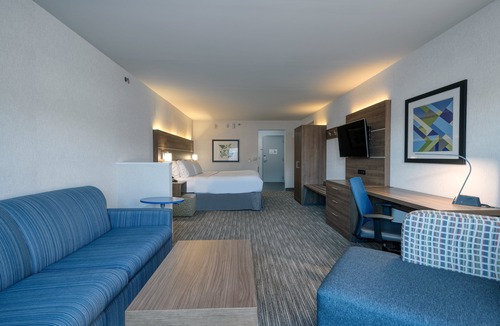 Radcliff Hotel | Holiday Inn Express Radcliff-Fort Knox by IHG