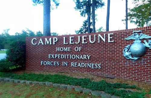 Jacksonville Hotel | Holiday Inn Express & Suites - Jacksonville-Camp LeJeune Area by IHG
