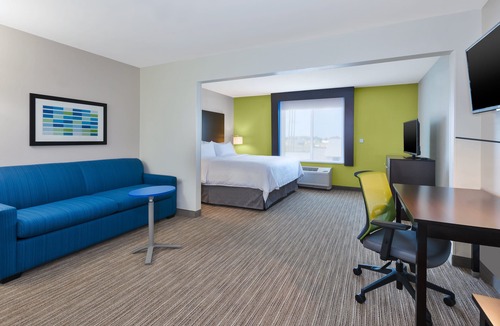 Effingham Hotel | Holiday Inn Express & Suites Effingham by IHG