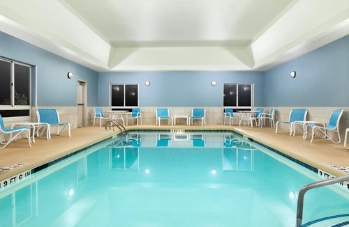 Drayton Hotel | Holiday Inn Express & Suites - Spartanburg-North by IHG