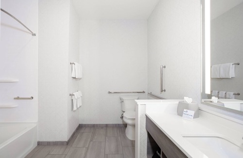 Oak Ridge Hotel | Holiday Inn Express & Suites Oak Ridge by IHG