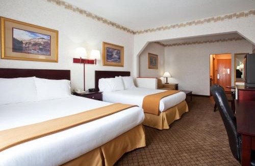 Hiawassee Hotel | Holiday Inn Express & Suites Hiawassee by IHG