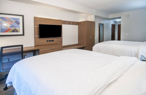 St. Martin Hotel | Holiday Inn Express & Suites Ocean Springs by IHG