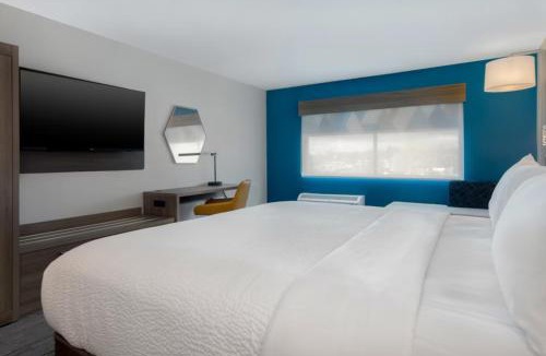 Oscoda Hotel | Holiday Inn Express & Suites Oscoda by IHG