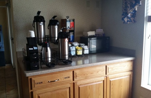 Napoleon Hotel | Holiday Inn Express Toledo West - Napoleon by IHG