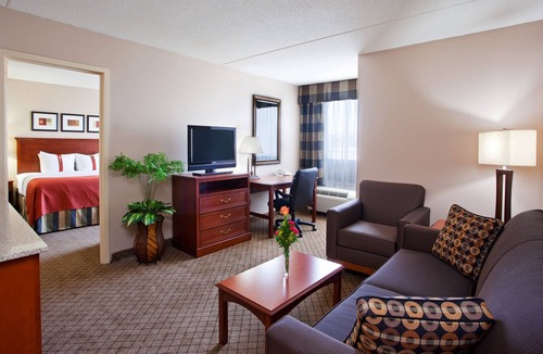 Roselawn Finance Hotel | Holiday Inn Hotel & Suites Cincinnati - Eastgate by IHG